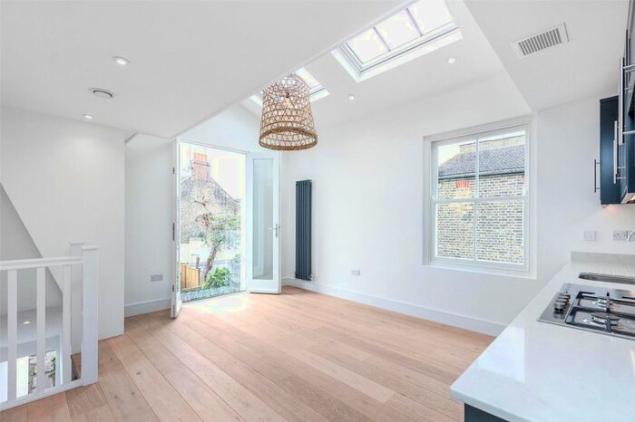 Studio To Rent In Fulham Palace Road, Fulham, SW6