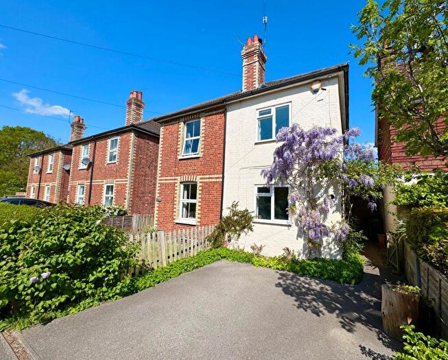 2 Bedroom Semi Detached House For Sale In Broad Street, Wood Street Village, Guildford, GU3