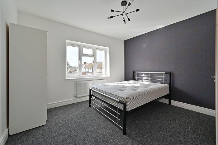 Studio To Rent In Whippendell Road, Watford, WD18