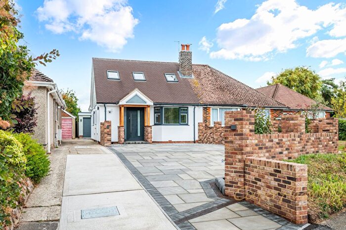 4 Bedroom Semi-Detached House For Sale In North Lane, East Preston, BN16