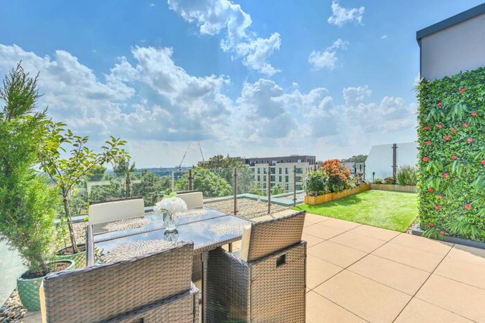 3 Bedroom Flat To Rent In Henry Darlot Drive, Mill Hill East, London, NW7