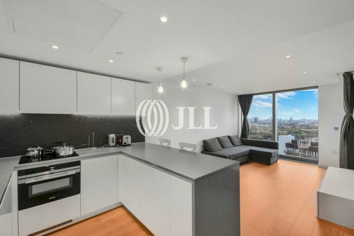 1 Bedroom Flat To Rent In Landmark Pinnacle, London, E14