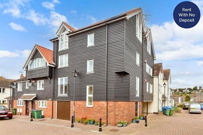2 Bedroom Flat To Rent In Newmans Close, Hythe, Kent, CT21
