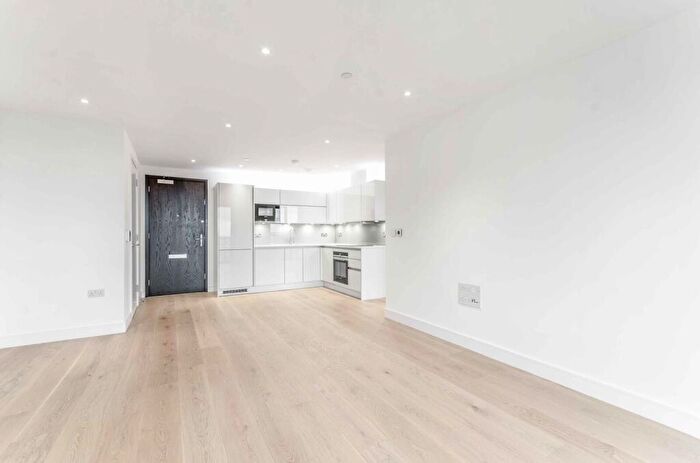 1 Bedroom Flat To Rent In Heritage Tower, Canary Wharf, London, E14