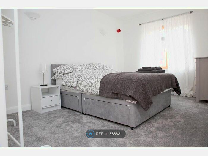 2 Bedroom Flat To Rent In Nottingham Road, Loughborough, LE11