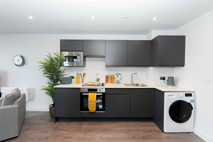 1 Bedroom Apartment To Rent In Greengate, Salford, M3