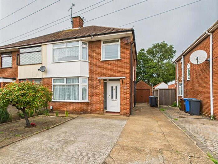 3 Bedroom Semi Detached House For Sale In Maryon Road, Ipswich, Suffolk, Uk, IP3