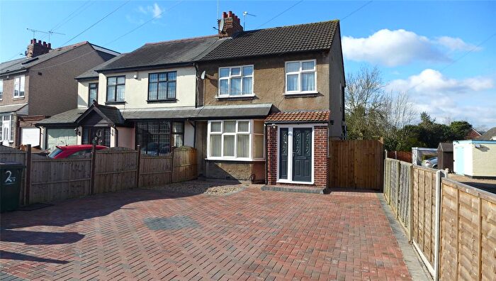 3 Bedroom Semi Detached House To Rent In Ebro Crescent, Binley, Coventry, West Midlands, CV3