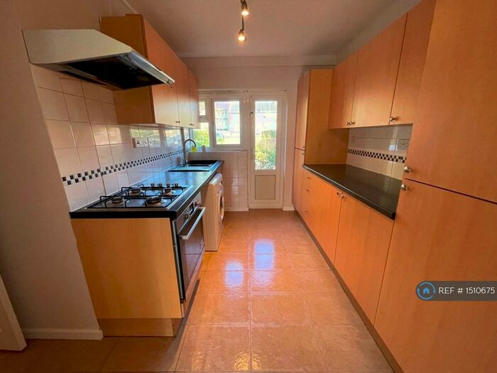 1 Bedroom Flat To Rent In Alexandra Avenue, Harrow, HA2