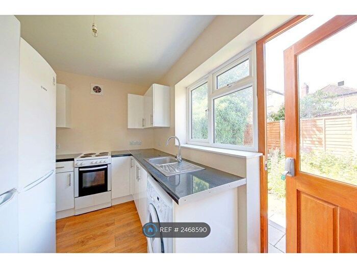 5 Bedroom Semi-Detached House To Rent In Canbury Park Road, Kingston Upon Thames, KT2