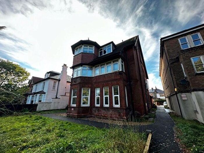 2 Bedroom Flat To Rent In Spring Garden Lane, Gosport, PO12