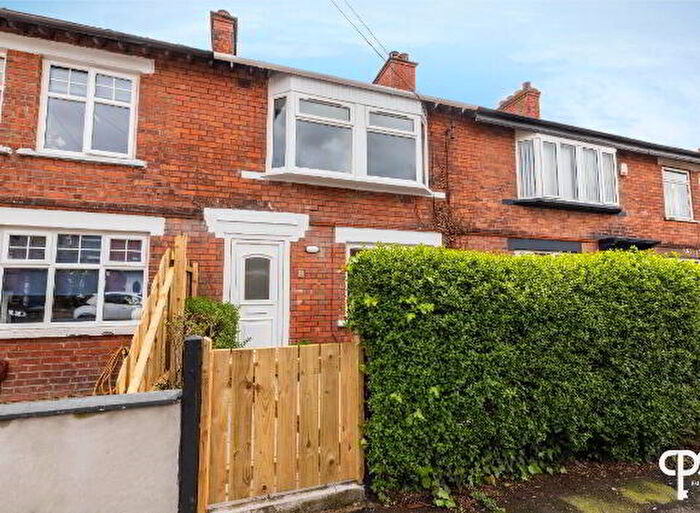 3 Bedroom Mid Terraced House For Sale In Whitehall Gardens, Belfast, BT7