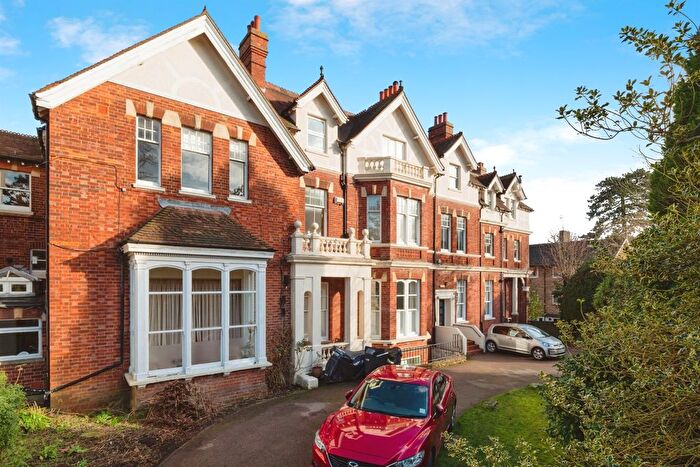 2 Bedroom Flat For Sale In Amherst Road, Tunbridge Wells, TN4