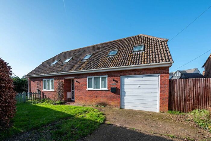 4 Bedroom Detached House For Sale In Bobbin Lodge Hill, Chartham, CT4