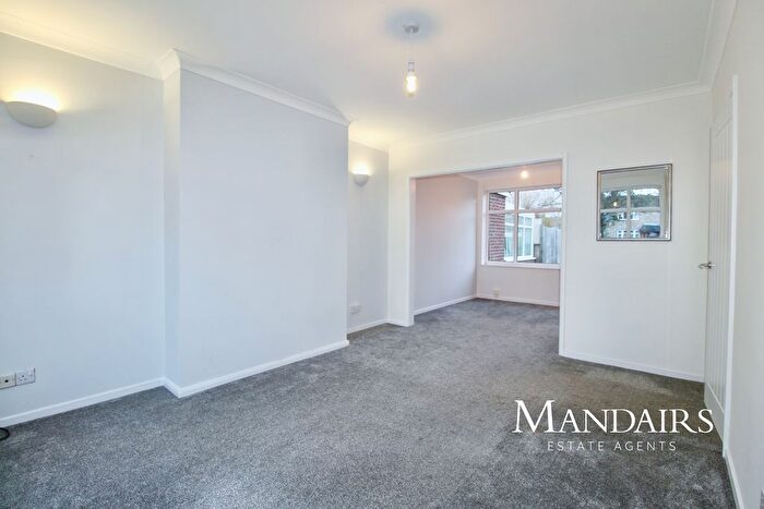 3 Bedroom Semi-detached House For Sale In Beech Road, Glinton, Peterborough, PE6