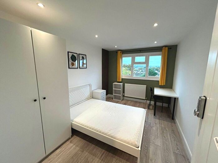 7 Bedroom Semi-Detached House To Rent In Park Barn Drive, Guildford, GU2