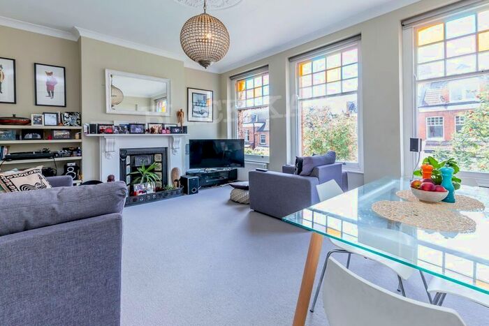 3 Bedroom Flat To Rent In Nelson Road, London, N8