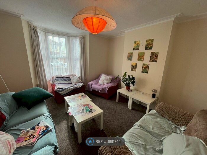 4 Bedroom Terraced House To Rent In Queens Road, Ashley Down, Bristol, BS7