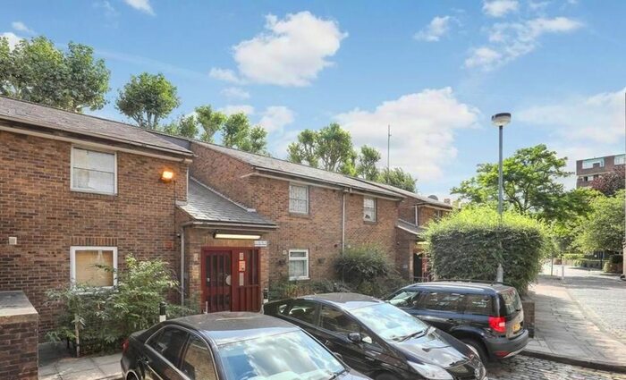 2 Bedroom Flat To Rent In Penang Street, Wapping, London, E1W