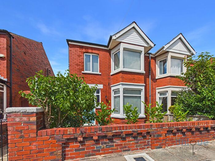 3 Bedroom Semi Detached House For Sale In Priory Gate, Blackpool, FY4