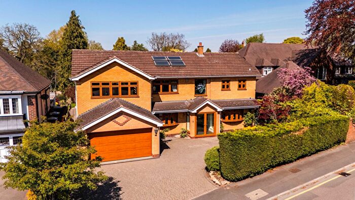 5 Bedroom Detached House For Sale In Digby Road, Sutton Coldfield, B73