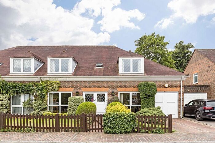 5 Bedroom Property To Rent In The Orangery, Richmond, TW10