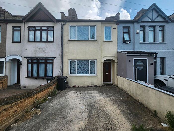 3 Bedroom Property To Rent In Saxon Road, Ilford, IG1