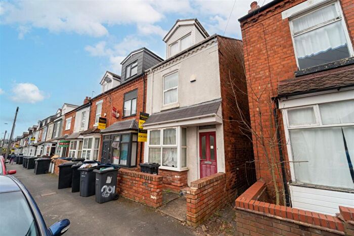 6 Bedroom House To Rent In Heeley Road, Birmingham, West Midlands, B29