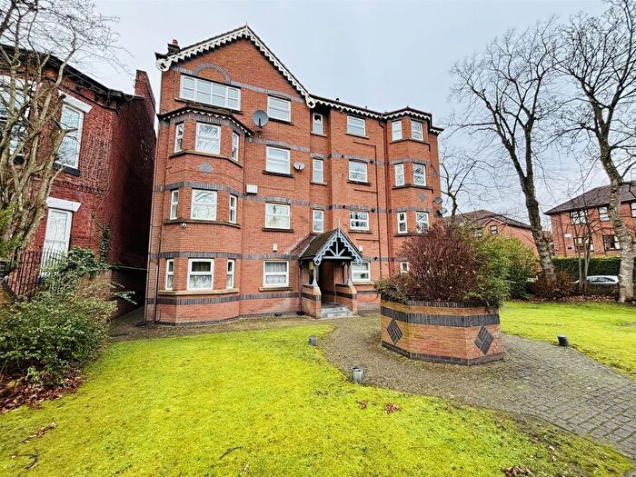 2 Bedroom Flat To Rent In Exeter Court, Wilmslow Road, Manchester, M20