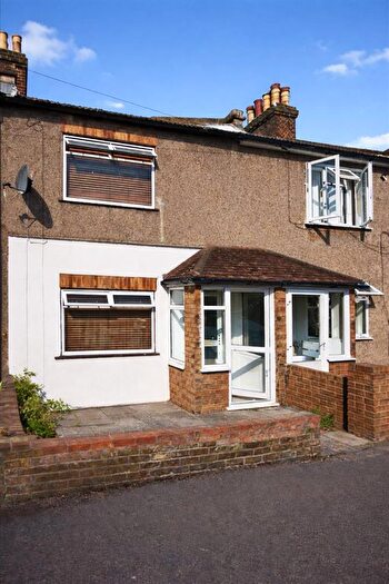 Studio To Rent In Stonecroft Road, Erith, DA8