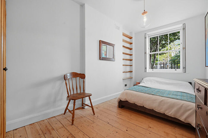 1 Bedroom Flat For Sale In Dunstan Houses, Stepney Green, E1