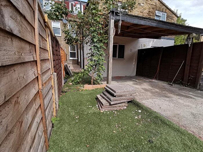 1 Bedroom Flat To Rent In Nursery Road, Wimbledon, London, SW19