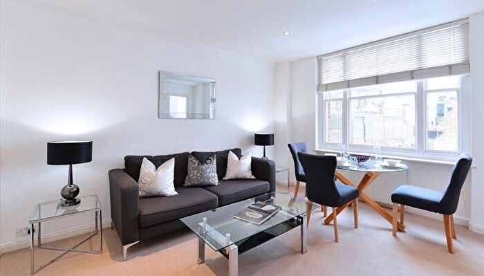 1 Bedroom Flat To Rent In Hill Street, London, W1J