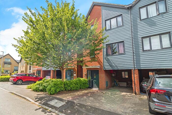 4 Bedroom Semi-Detached House For Sale In Harley Drive, Milton Keynes, MK7