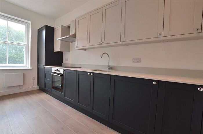 1 Bedroom Apartment To Rent In West Street, Reigate, Surrey, RH2