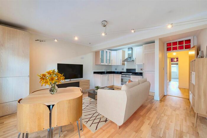 1 Bedroom Flat To Rent In Tanner Street, Tower Bridge, SE1