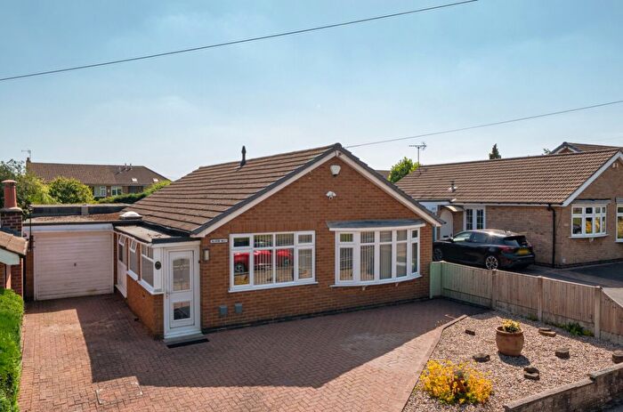 3 Bedroom Detached Bungalow For Sale In Wollaton Vale, Nottingham, Nottinghamshire, NG8