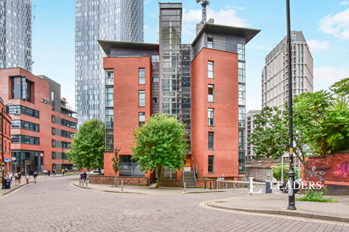 2 Bedroom Apartment To Rent In Deansgate Quays, Manchester, M3