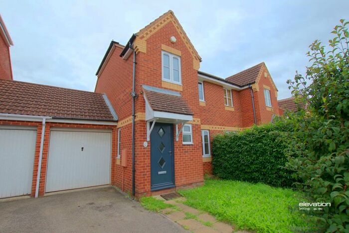 3 Bedroom Semi-Detached House To Rent In Brill Place, Bradwell Common, Milton Keynes, MK13