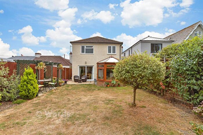 5 Bedroom Link Detached House For Sale In St. Swithin's Road, Whitstable, Kent, CT5