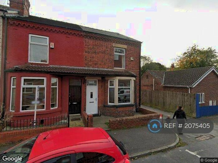3 Bedroom End Of Terrace House To Rent In Melbourne Grove, Horwich, Bolton, BL6