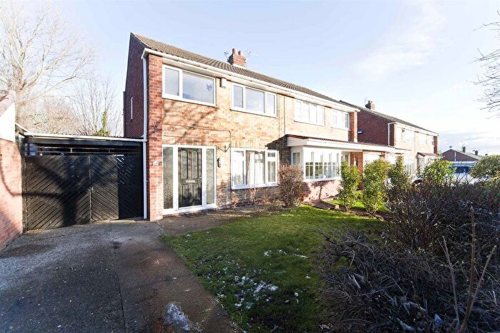 3 Bedroom Semi Detached House For Sale In Kesteven Road, Hartlepool, TS25