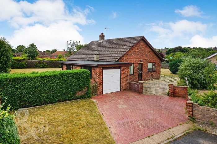 2 Bedroom Detached Bungalow For Sale In Farm Close, Bungay, NR35