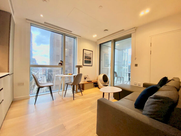 Studio To Rent In City Road, London, EC1V