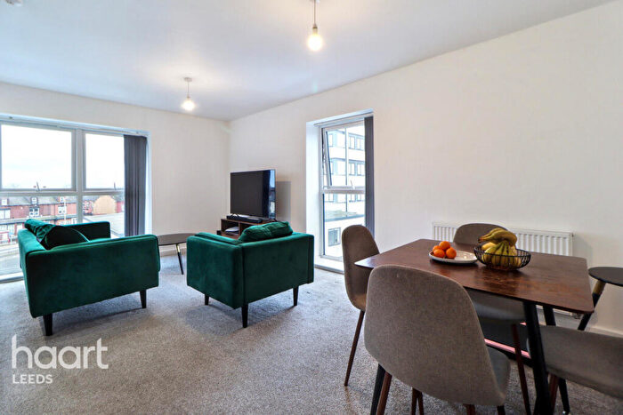 2 Bedroom Apartment For Sale In York Road, Leeds, LS9