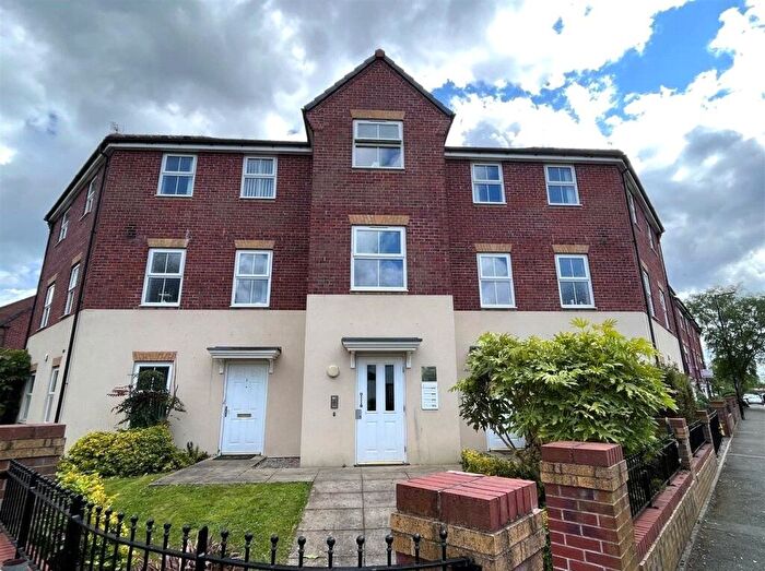 2 Bedroom Flat For Sale In Appleton Street, Cheetham Hill, Manchester, M8