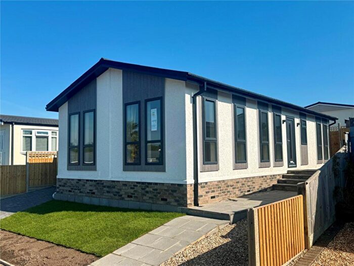 2 Bedroom Park Home For Sale In Westwoods Park, New Milton, Hampshire, BH25