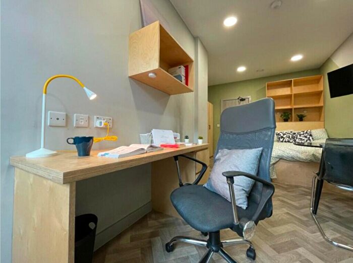 2 Bedroom Flat To Rent In Pearl Assurance House, Friar Lane, Nottingham, NG1