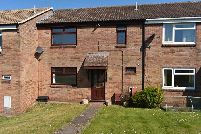 3 Bedroom Terraced House For Sale In Dragon Road, Winterbourne, BS36