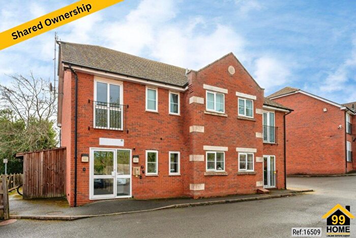 2 Bedroom Flat For Sale In Maple Court, Finstall, Bromsgrove, B60